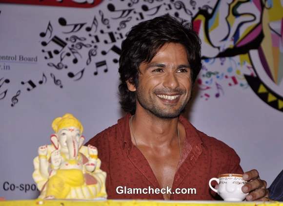 Shahid Kapoor launches Times Green Ganesha Campaign in Mumbai