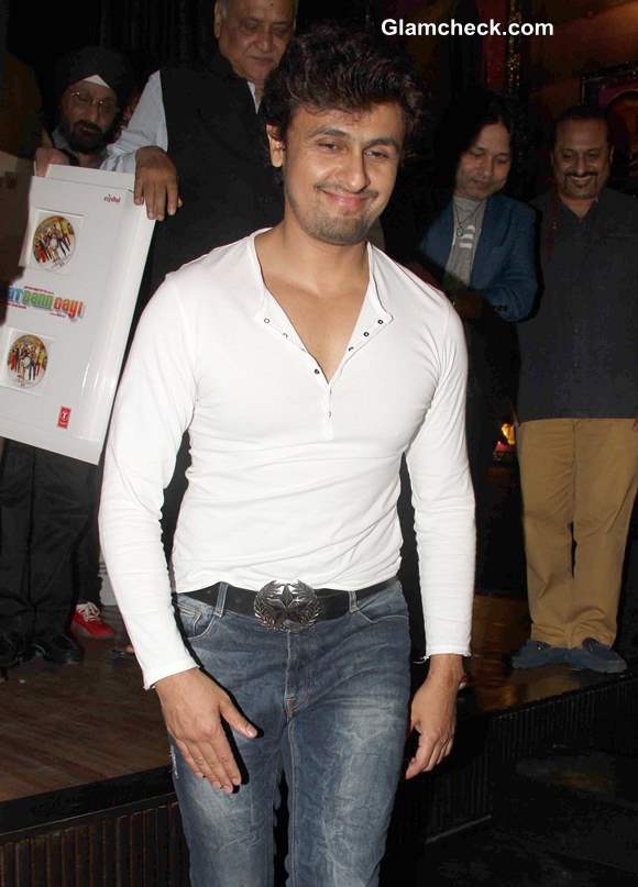 Sonu Nigam at Music release of Baat Bann Gayi in Mumbai