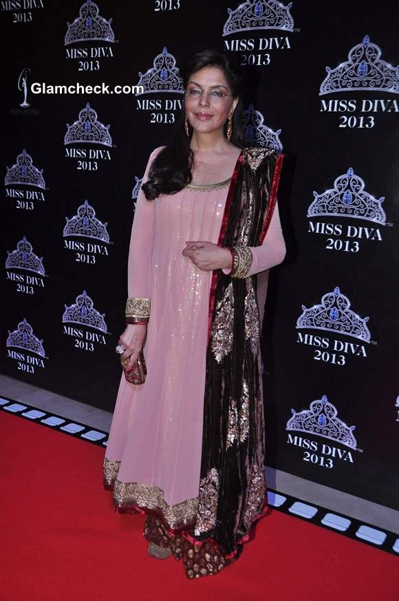 Zeenat Aman at Miss Diva 2013