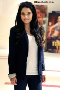 Armeena Rana Khan Promotes Huff Is Too Much