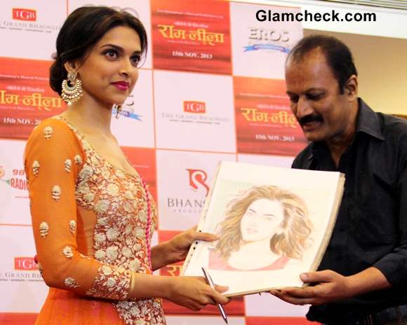 Deepika Padukone Promotes Ramleela movie