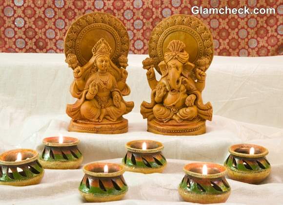 Dhanteras Shopping Lakshmi Ganesh Idols