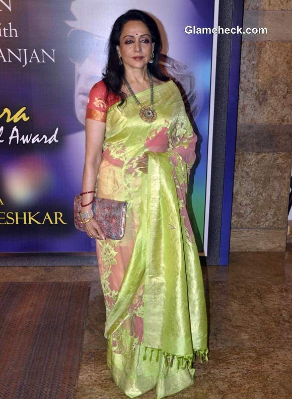 Hema Malini 2013 at Yash Chopra Memorial Award