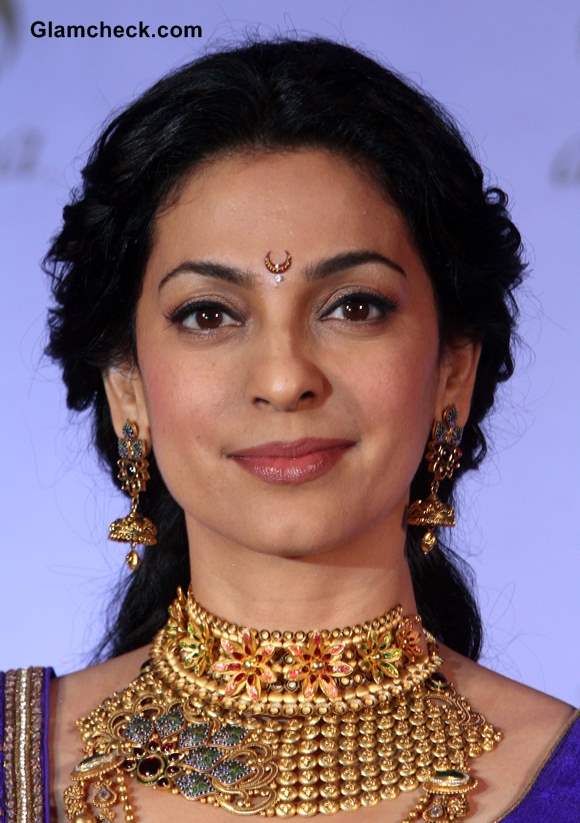 Juhi Chawla 2013 Launches Azva Bridal Jewellery in Pune