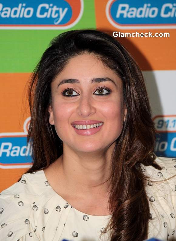 Kareena Kapoor in  Gori Tere Pyaar Mein