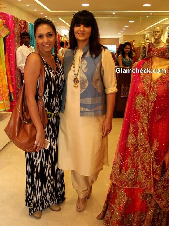 Neeta Lulla with  Shveta Salve during the preview of her 2013 bridal collection