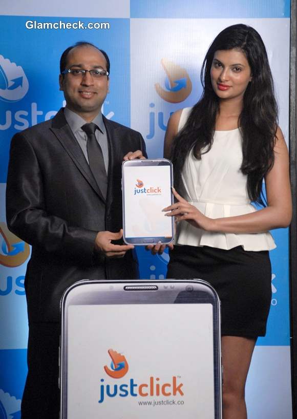 Sayali Bhagat Launches Mobile App Justclick in Pune