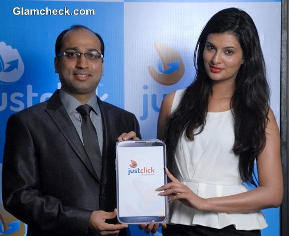 Sayali Bhagat Launches Mobile App Justclick