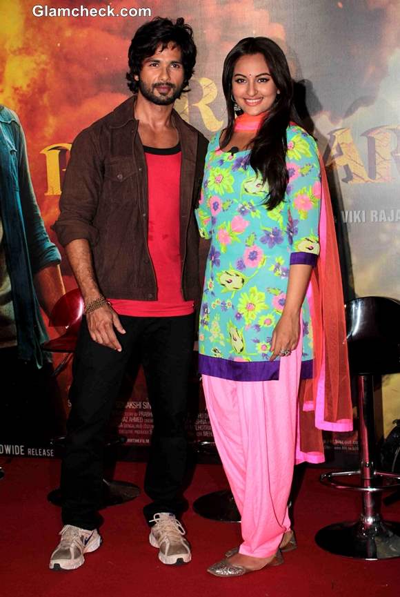 Shahid Kapoor and Sonakshi Sinha in R Rajkumar Movie 2013