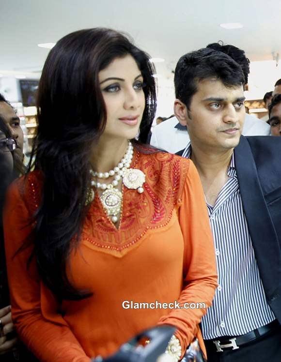 Shilpa Shetty 2013 pictures at 8th Ranka Jewellers Store in Pune