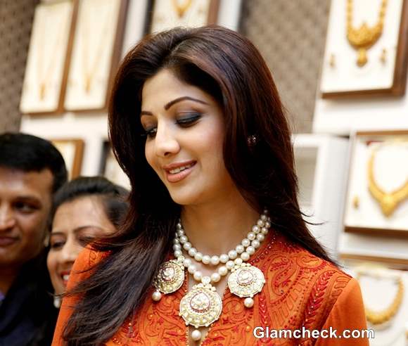 Shilpa Shetty Inaugurates 8th Ranka Jewellers Store Pune