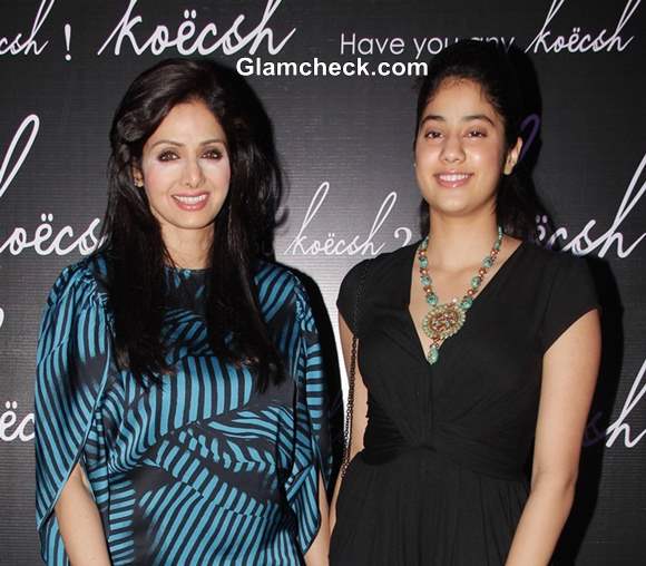 Sridevi Kapoor with daughter Janhavi 2013 Pictures