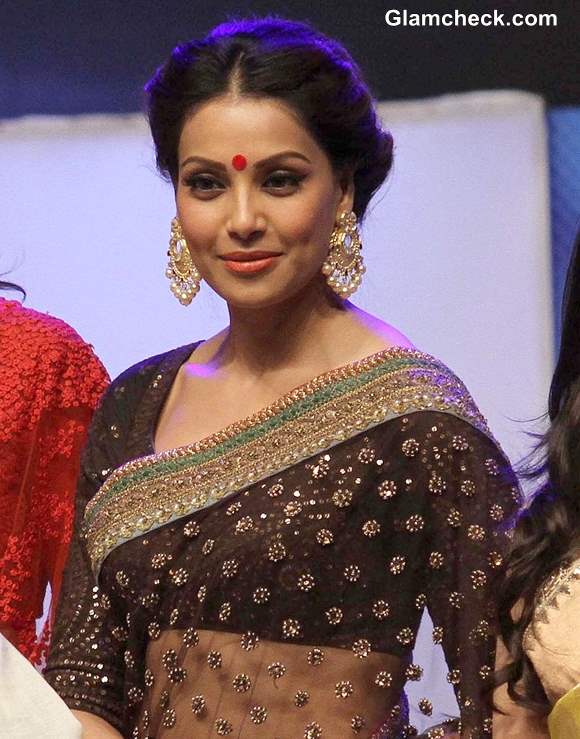 Bipasha Basu at Kolkata International Film Festival 2013