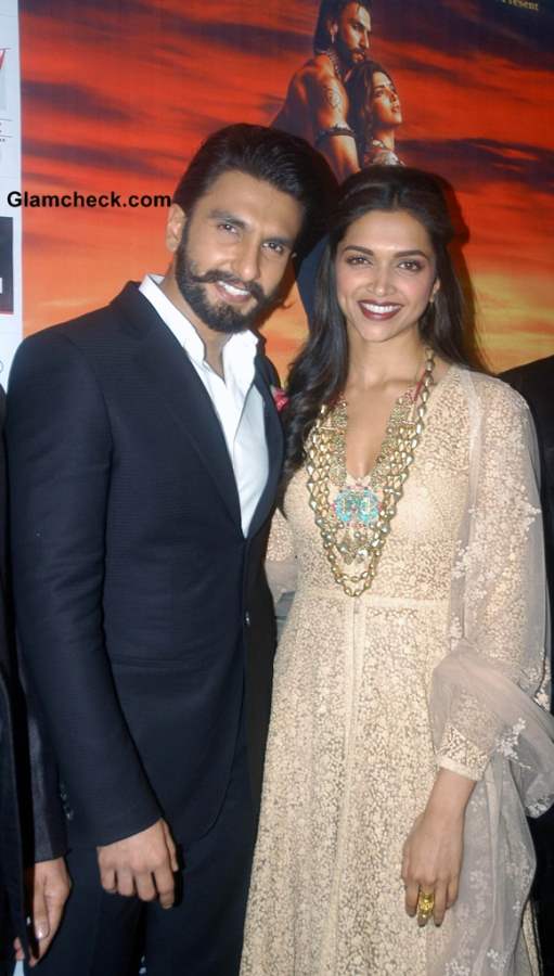 Deepika Ranveer Pictures