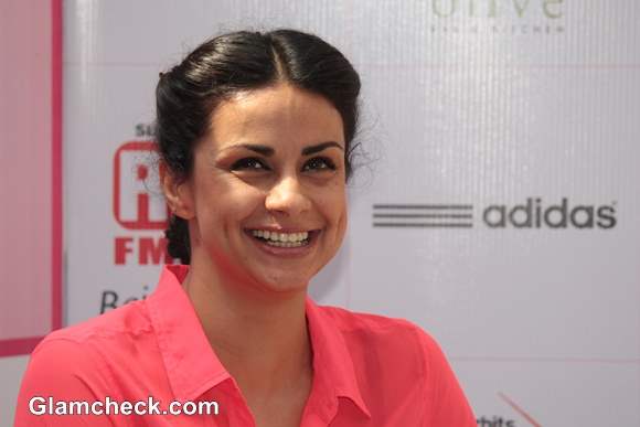 Gul Panag Announces 2013 Pinkathon Mumbai