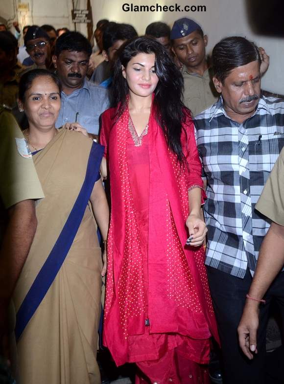 Jacqueline Fernandez Fights to Ban Horse-drawn Carriages