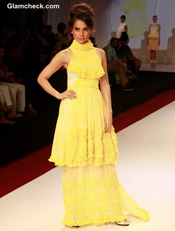 Kangana Ranaut Walks for Bora Aksu at Signature International Fashion Week 2013