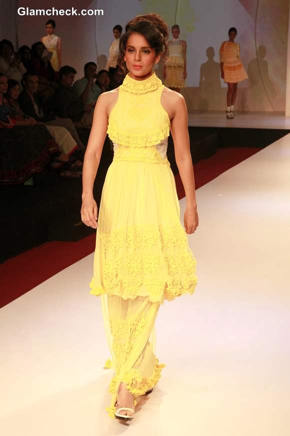 Kangana Ranaut at Signature International Fashion Week 2013