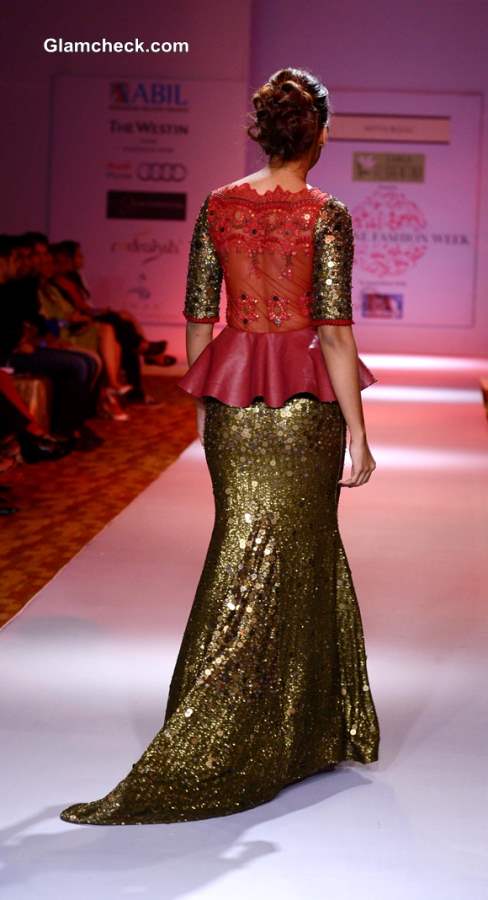 Mugdha Godse at 2013 Pune Fashion Week Pictures