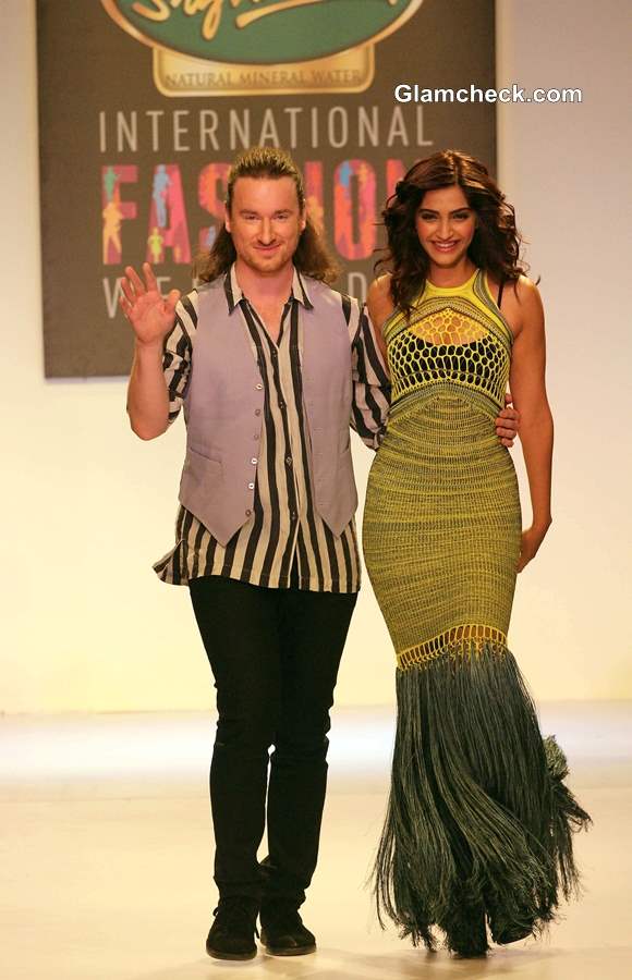 Sonam Kapoor in Mark Fast Fishtail Gown at SIFW 2013 – Day 1