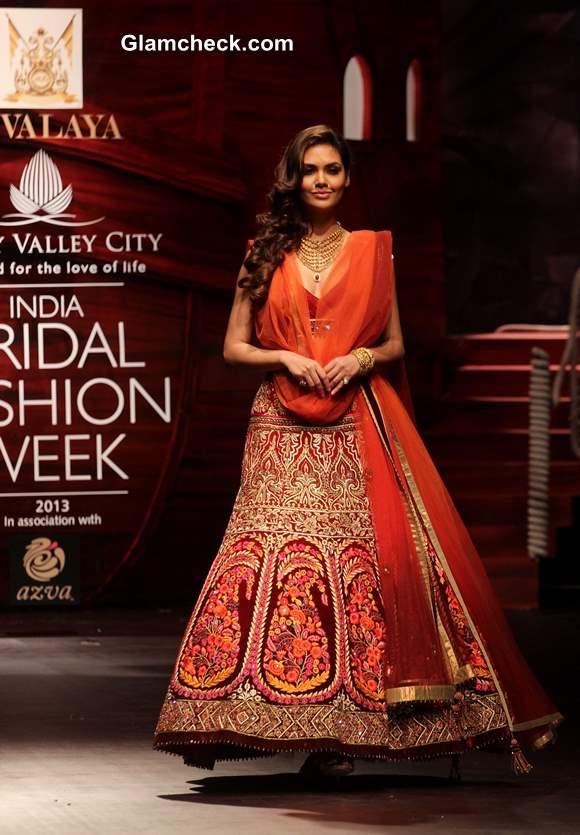 Esha Gupta IBFW 2013 Mumbai