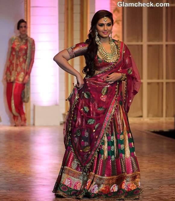 Huma Qureshi in  Brocade lehenga at Ashima Leena Show IBFW 2013