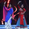 Madhuri Dixit and Huma Qureshi Promote Dedh Ishqiya on Dance India Dance