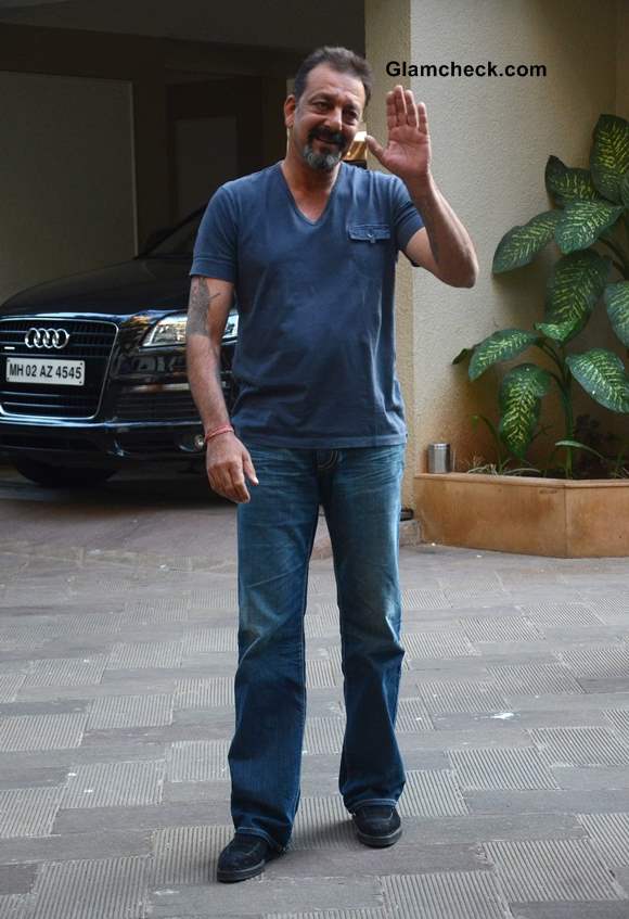 Sanjay Dutt Released on Parole pictures