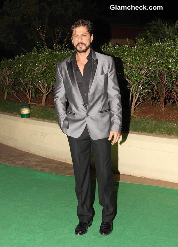 Shahrukh Khan  at Vishesh Bhatt wedding reception