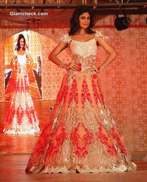 Shilpa Shetty in Rohit Verma Peach Lehenga at Marigold Watches Fashion Show