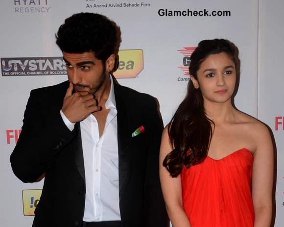 Arjun Kapoor Clarifies He is Single