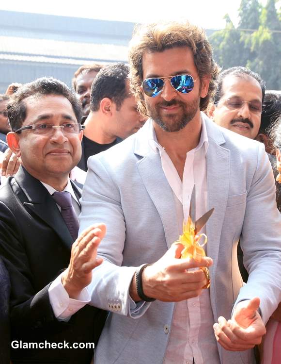 Hrithik Roshan 2014 at Joyalukkas Jewellery showroom Opening in Mumbai