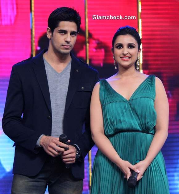 Parineeti Chopra and  Siddharth Malhotra Promote Hasee Toh Phase in Mumbai