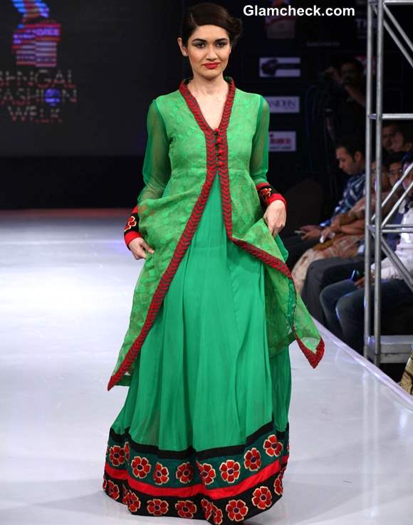 Kingfisher Ultra Bengal Fashion Week 2014 Agnimitra Paul Woman of Substance