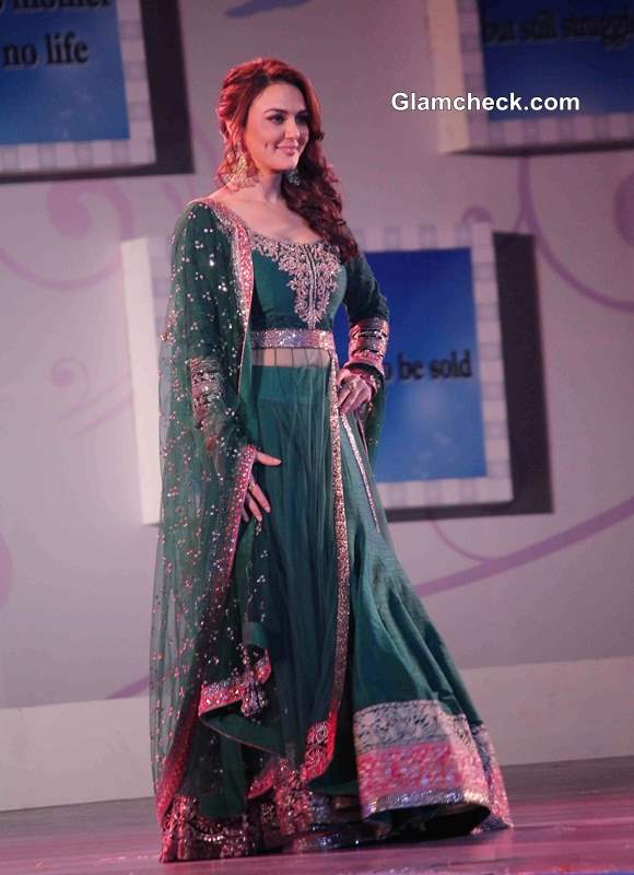 Sex Pritijinta Hd - Preity Zinta Divine in Green at Save and Empower Girl Child Event â€” Indian  Fashion