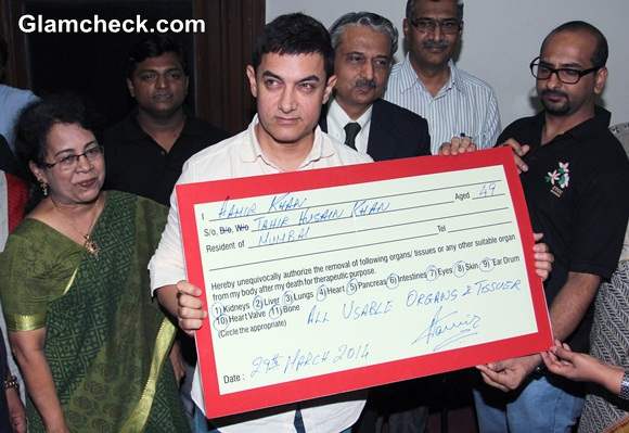 Aamir Khan Publicly Pledges his Organs