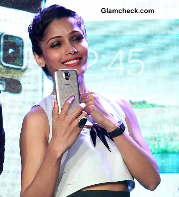 Freida Pinto 2014