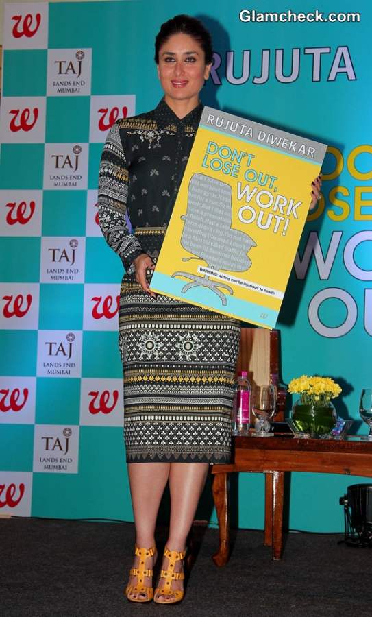 Kareena Kapoor in Tarun Tahiliani outfit at Dont Lost Out Work Out Book Launch