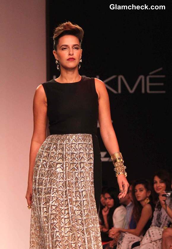 LFW S-R 2014 Neha Dhupia for Payal Singhal