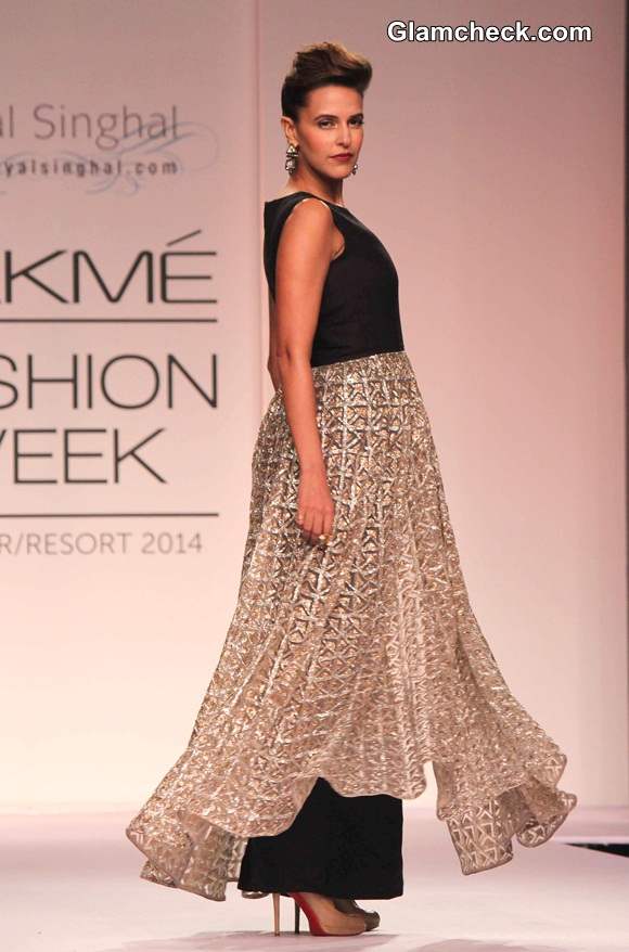 LFW S-R 2014 Neha Dhupia