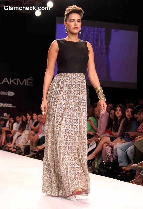 Neha Dhupia for Payal Singhal at LFW S-R 2014