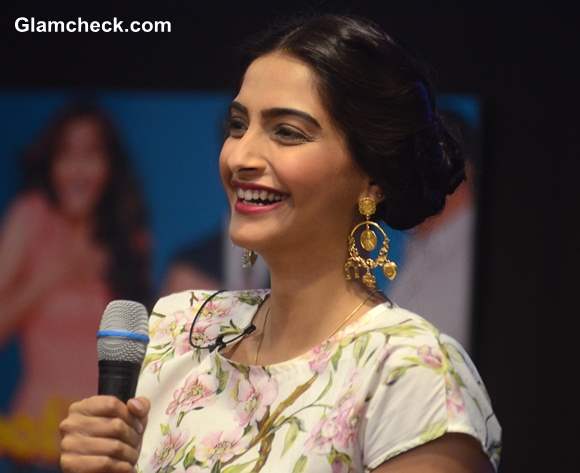 Sonam Kapoor Bewakoofiyan 2014