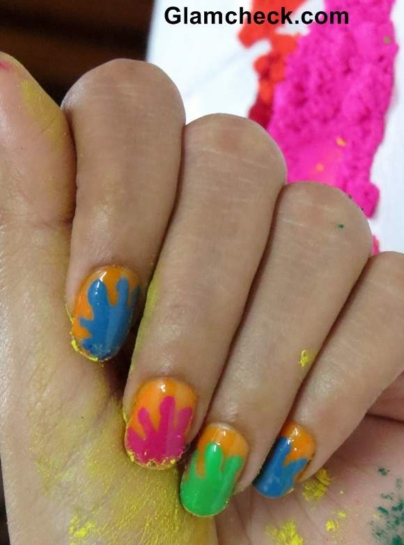 Splatter Nail Art DIY