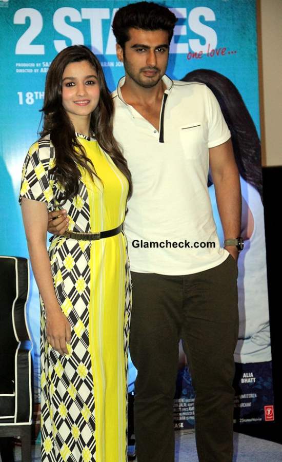 Alia Bhatt and Arjun Kapoor at 2 States Kolkata Promo