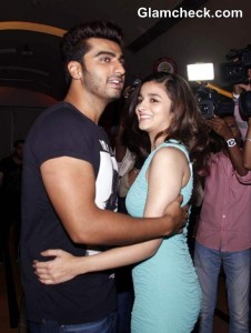 Arjun Kapoor Alia Bhatt Visit Theaters to See 2 States Response