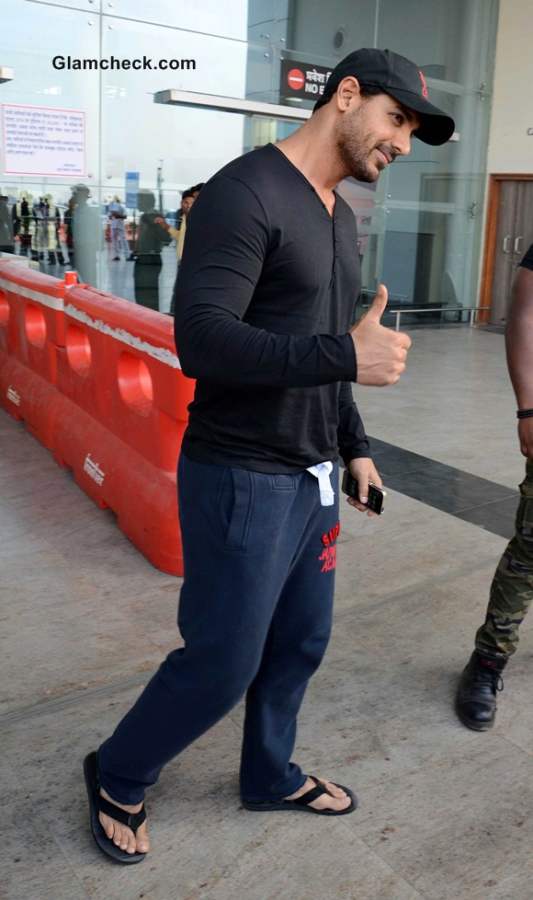 John Abraham Arrives in Bhopal for Satra Ko Shaadi Hai Shooting