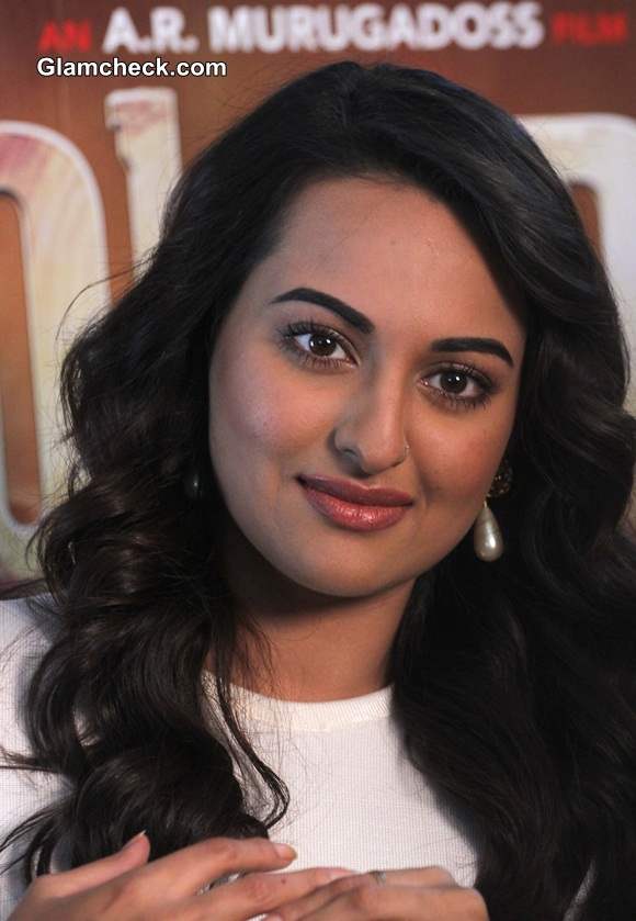 Sonakshi Sinha in Holiday Movie