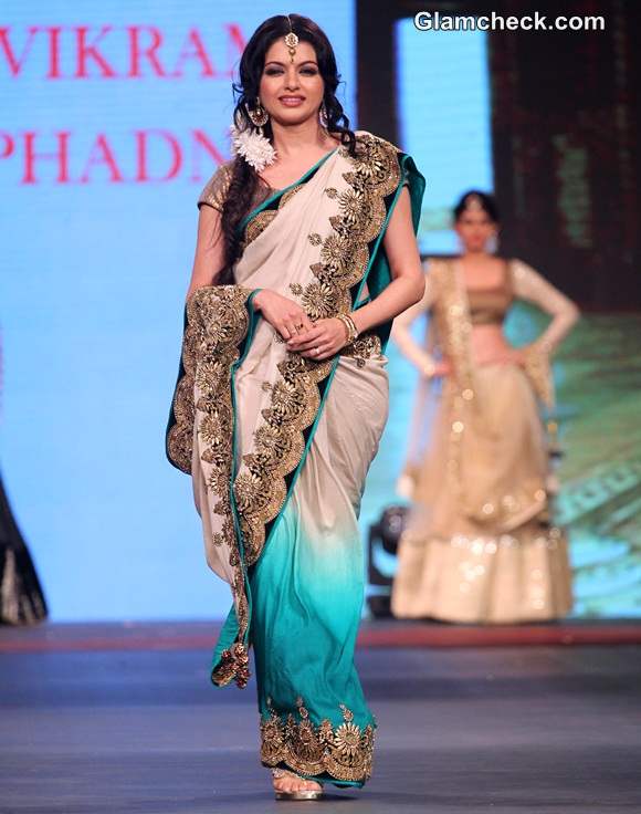 Bhagyashree in Beige and Blue Vikram Phadnis Sari