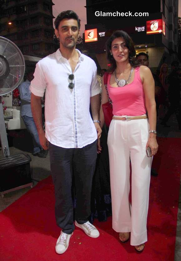 Kunal Kapoor with his sister at DVAR Fashion Store Launch
