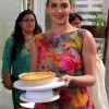 Esha Deol Takes Cooking Lesson on Sunny Side Up